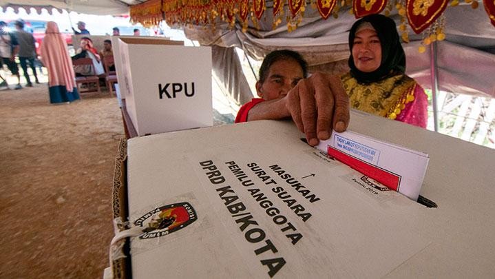 KPU Riau Buka Pendaftaran Calon PPK Pemilu 2024 hingga Bulan Depan KPU Riau Buka Pendaftaran Calon PPK Pemilu 2024 hingga Bulan Depan