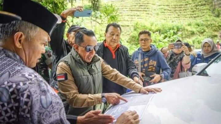 Bupati Tanah Datar Tegaskan Wilayah Pasangrahan Marapi Bukan Wilayah Agam Bupati Tanah Datar Tegaskan Wilayah Pasangrahan Marapi Bukan Wilayah Agam