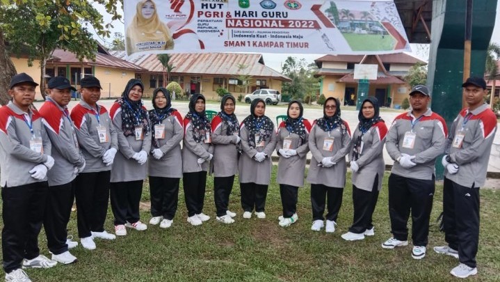 Meski Anggaran Terbatas, Guru SD Pulau Rambai Kampa Tetap Semarakkan HUT PGRI ke 77 Meski Anggaran Terbatas, Guru SD Pulau Rambai Kampa Tetap Semarakkan HUT PGRI ke 77