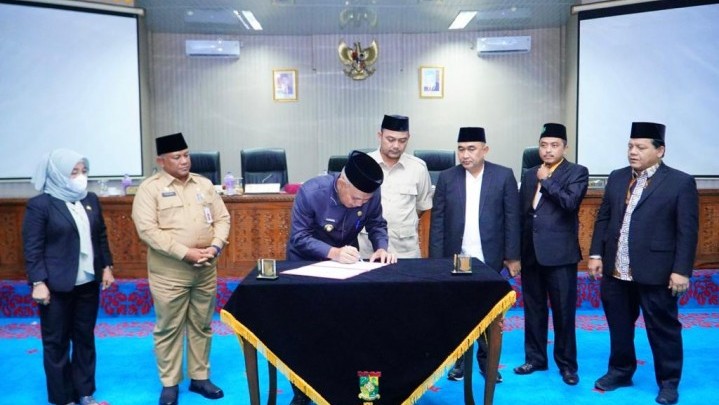 RAPBD Kampar 2023 Disepakati Rp 2,5 Triliun RAPBD Kampar 2023 Disepakati Rp 2,5 Triliun