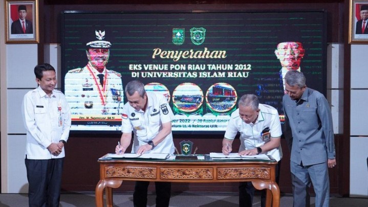 Pemprov Riau Hibahkan Tiga Venue untuk UIR Pemprov Riau Hibahkan Tiga Venue untuk UIR