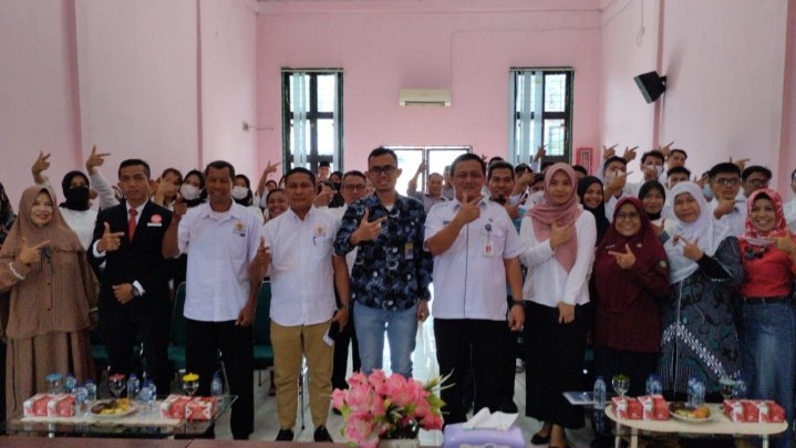 Pelatihan Tata Rias hingga Instalasi Listrik Diberikan pada Masyarakat Dumai Pelatihan Tata Rias hingga Instalasi Listrik Diberikan pada Masyarakat Dumai