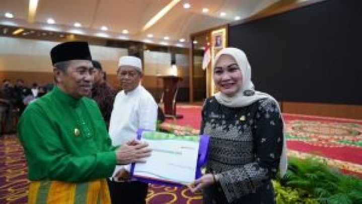 Pengelolaan Wakaf Uang Dinas ESDM Provinsi Riau Terbaik dari OPD Lain