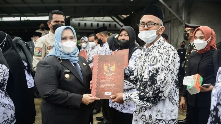 Ada Harapan Khusus Bupati Kasmarni pada Guru di HUT PGRI Tahun 2022