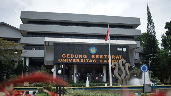 Dekan Teknik Unila Simpan Rp330 Juta di Loteng Rumah usai Terima Uang dari Ketua Senat