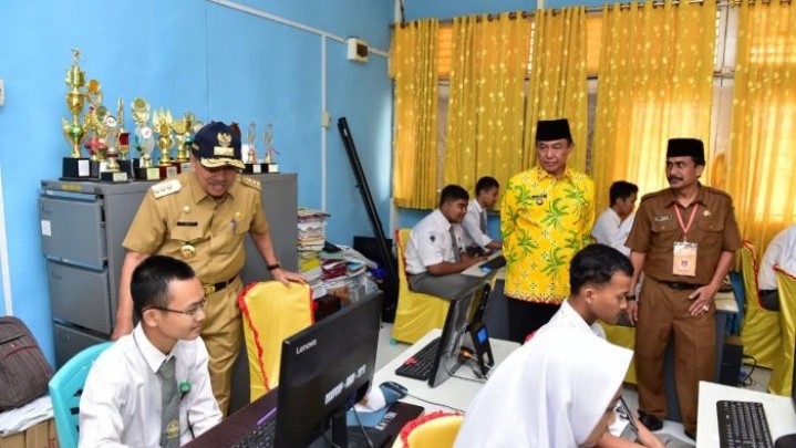 Gubri Syamsuar Minta Metode Belajar Lebih Kreatif Gubri Syamsuar Minta Metode Belajar Lebih Kreatif
