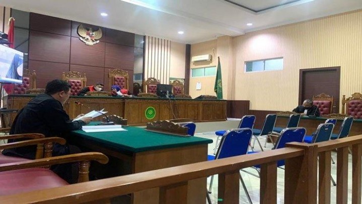 Dugaan KorupsiDugaan Korupsi Dana BOS SMKN 1 Batam, Eksepsi Terdakwa Ditolak, Eksepsi Terdakwa Ditolak