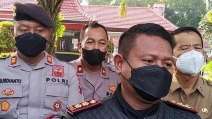 Perampok Rumah Dinas Wali Kota Blitar Diduga Gunakan Mobil Pelat Merah Perampok Rumah Dinas Wali Kota Blitar Diduga Gunakan Mobil Pelat Merah