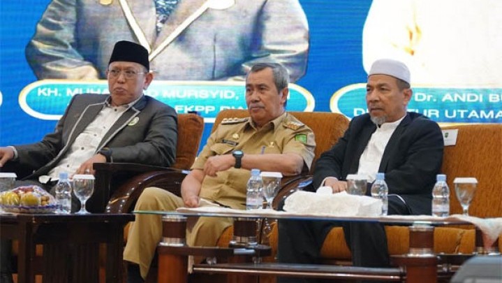 Pimpinan Ponpes se Riau Adakan Pertemuan Bahas Agenda Penting Pimpinan Ponpes se Riau Adakan Pertemuan Bahas Agenda Penting