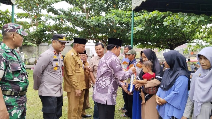 Pemkab Rohul Operasi Pasar Murah, Alasannya Ringankan Beban Masyarakat Pemkab Rohul Operasi Pasar Murah, Alasannya Ringankan Beban Masyarakat