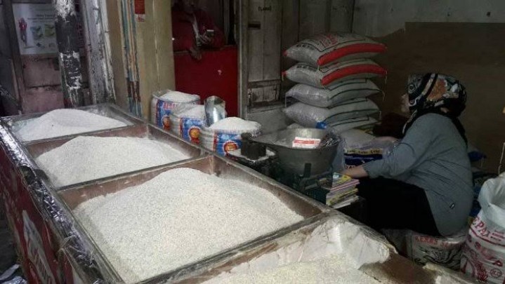 Bulog Pastikan Kebutuhan Beras Riau Aman Hingga Februari 2023 Bulog Pastikan Kebutuhan Beras Riau Aman Hingga Februari 2023