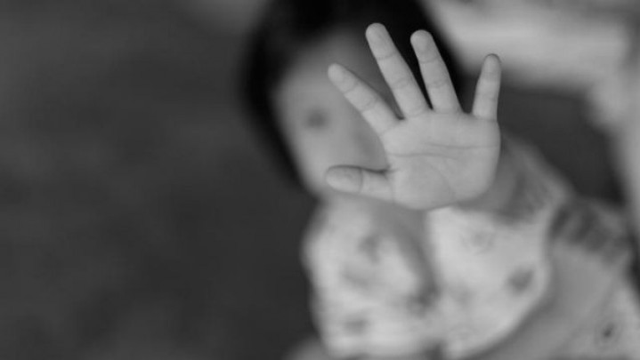 Filicide: Saat Ibu Merasa 'Harus' Membunuh Anak Kandungnya