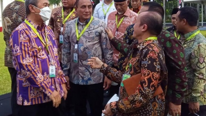 Pemerintah Siapkan Dana Rp14,52 T untuk Lingkungan Hidup, Gubri Syamsuar Minta Riau Jadi Prioritas Pemerintah Siapkan Dana Rp14,52 T untuk Lingkungan Hidup, Gubri Syamsuar Minta Riau Jadi Prioritas