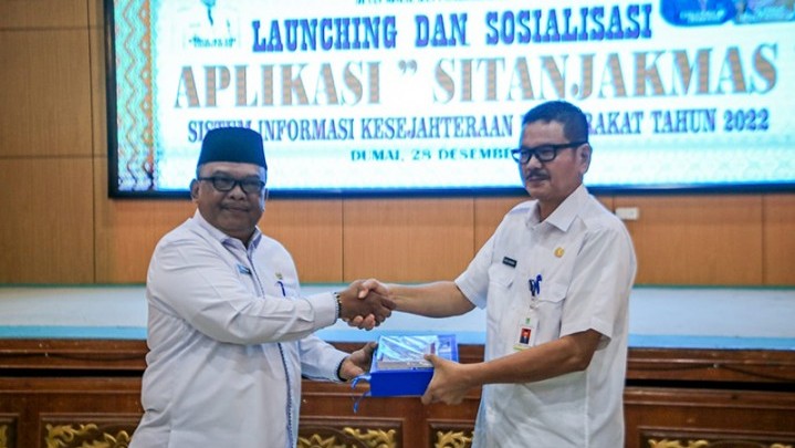 Aplikasi Si Tanjak Mas Diluncurkan Pemko Dumai Agar Bantuan Sosial Efektif Aplikasi Si Tanjak Mas Diluncurkan Pemko Dumai Agar Bantuan Sosial Efektif