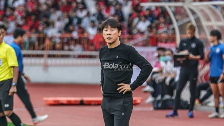 Shin Tae-yong Mengaku Indonesia Siap Hadapi Siapapun Lawan di Semifinal Piala AFF Shin Tae-yong Mengaku Indonesia Siap Hadapi Siapapun Lawan di Semifinal Piala AFF