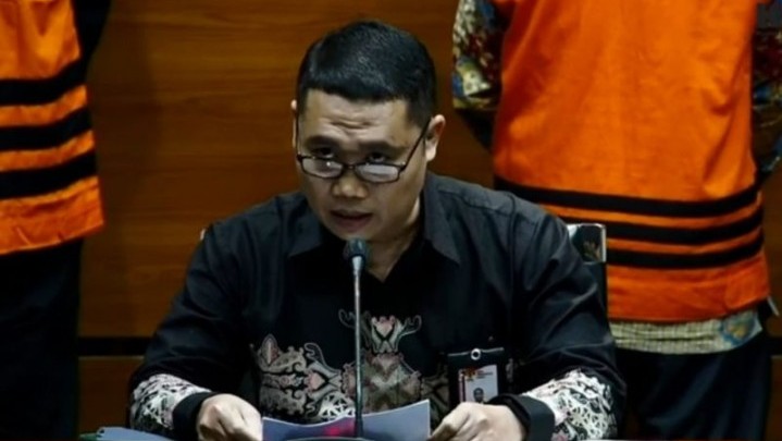 KPK Sebut Harun Masiku Ada di Luar Negeri KPK Sebut Harun Masiku Ada di Luar Negeri