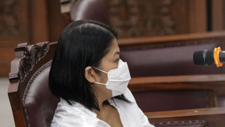 Hakim ke Putri Candrawathi: Sudah Ya, Lama-lama Hakim Ikutan Nangis Hakim ke Putri Candrawathi: Sudah Ya, Lama-lama Hakim Ikutan Nangis