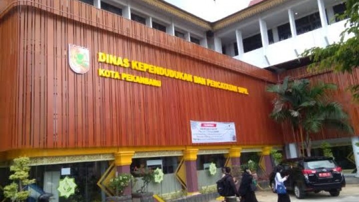 Ketersediaan Blangko e-KTP di Pekanbaru Kembali Normal Ketersediaan Blangko e-KTP di Pekanbaru Kembali Normal