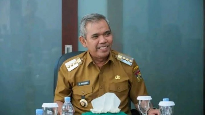 Isu Mutasi, Pj Bupati Kampar Ingatkan Jangan Percaya Calo Jabatan Isu Mutasi, Pj Bupati Kampar Ingatkan Jangan Percaya Calo Jabatan