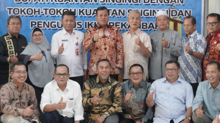 Plt Bupati Kuansing Dialog dengan Tokoh IKKS untuk Perbaikan Kinerja Pemkab