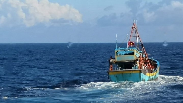 Hilang 6 Hari di Laut Natuna, ABK Asal Karimun Ditemukan di Perairan Vietnam Hilang 6 Hari di Laut Natuna, ABK Asal Karimun Ditemukan di Perairan Vietnam