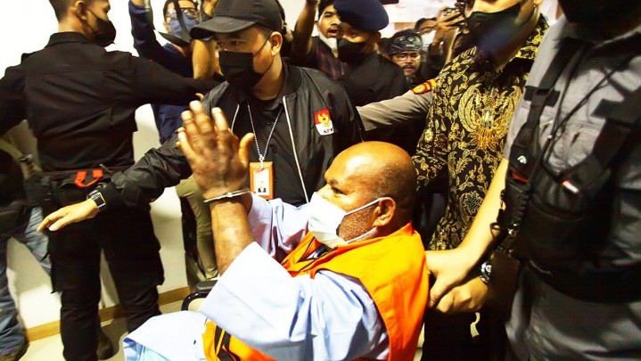 Dugaan Hasil Korupsi Lukas Enembe Mengalir ke OPM