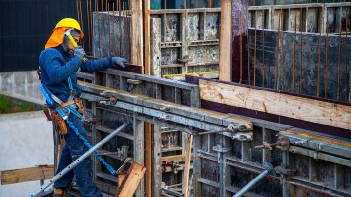 Proyek PMDN di Pekanbaru Diklaim Serap 2.240 Tenaga Kerja Proyek PMDN di Pekanbaru Diklaim Serap 2.240 Tenaga Kerja