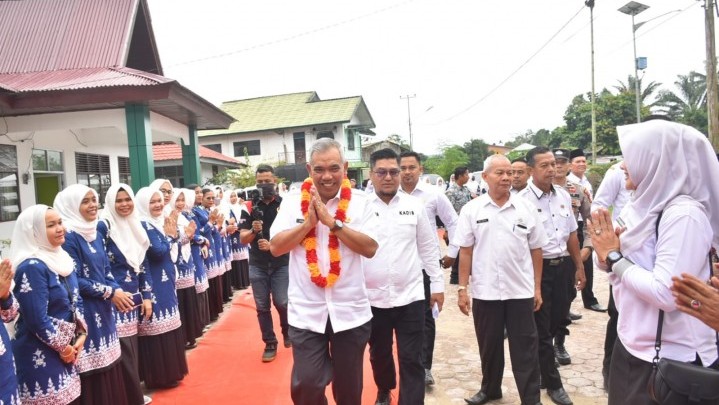 Pj Bupati Kampar Resmikan UGD 24 Jam Puskesmas Kuok Pj Bupati Kampar Resmikan UGD 24 Jam Puskesmas Kuok