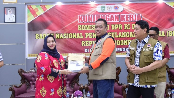 Abrasi di Bengkalis Makin Parah, Pemkab Usulkan Bantuan Peralatan Abrasi di Bengkalis Makin Parah, Pemkab Usulkan Bantuan Peralatan