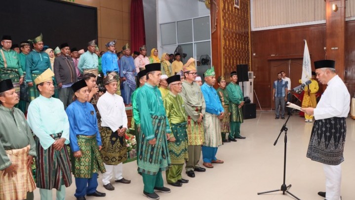 Pj Bupati Kampar Lantik H Indra Gunawan Sebagai Ketua Umum IKKD Pj Bupati Kampar Lantik H Indra Gunawan Sebagai Ketua Umum IKKD