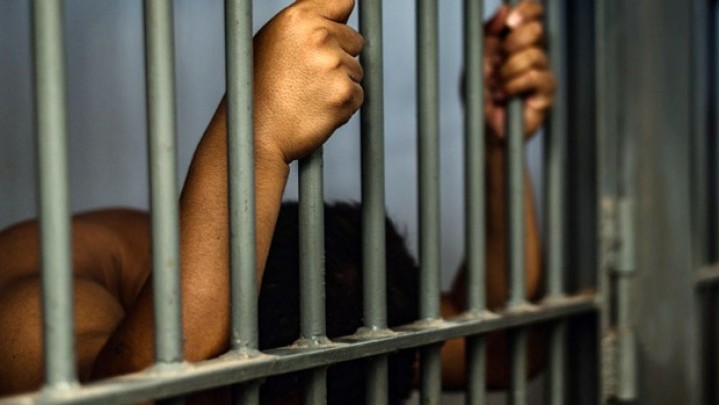 Polisi Ciduk Spesialis Pencuri Handphone di Padang Polisi Ciduk Spesialis Pencuri Handphone di Padang