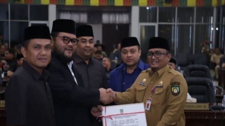 Penghasilan Desa hingga Pemberhentian Kades, Pemkab Rohul Ajukan Ranperda Penghasilan Desa hingga Pemberhentian Kades, Pemkab Rohul Ajukan Ranperda