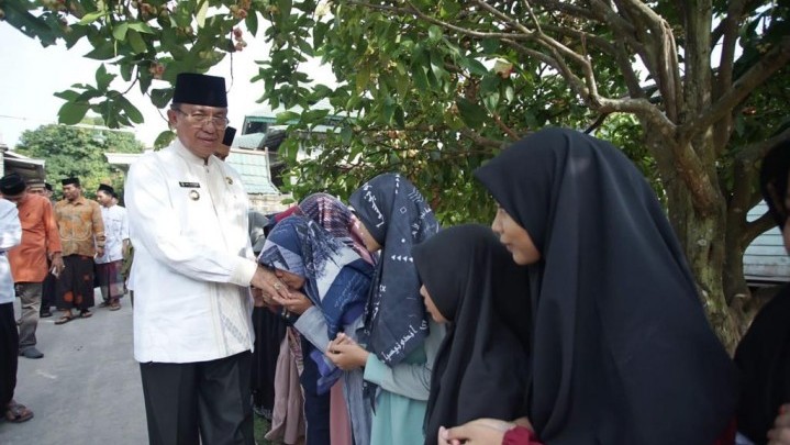 Bupati HM Wardan Tinjau Kondisi Ponpes Tebuireng 3 Bupati HM Wardan Tinjau Kondisi Ponpes Tebuireng 3