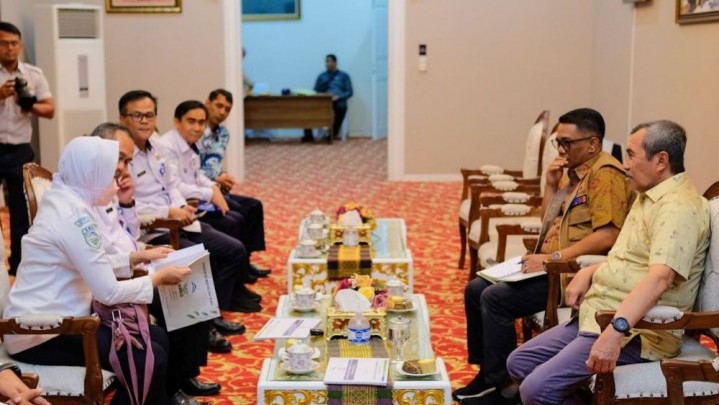 Peringatkan Musim Kemarau, Kepala BMKG Pusat Datangi Gubri Syamsuar Peringatkan Musim Kemarau, Kepala BMKG Pusat Datangi Gubri Syamsuar