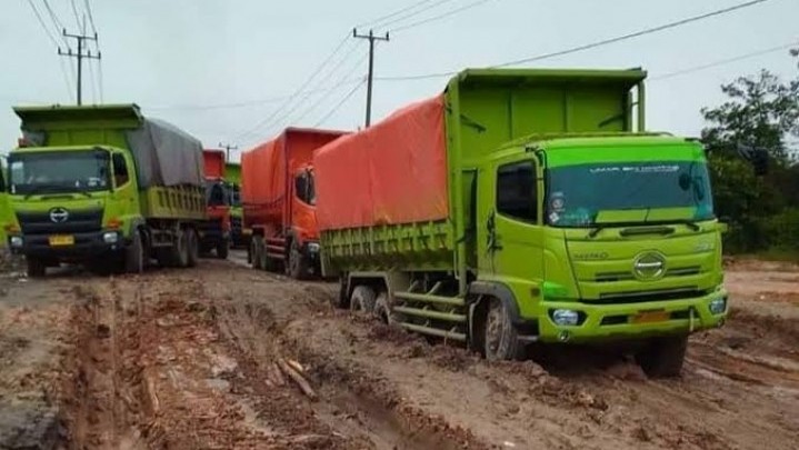 Kepala UPT Wilayah IV PUPR Riau yang Baru Tanggapi Kerusakan Parah Sebagai Jalan di Inhu Kepala UPT Wilayah IV PUPR Riau yang Baru Tanggapi Kerusakan Parah Sebagai Jalan di Inhu