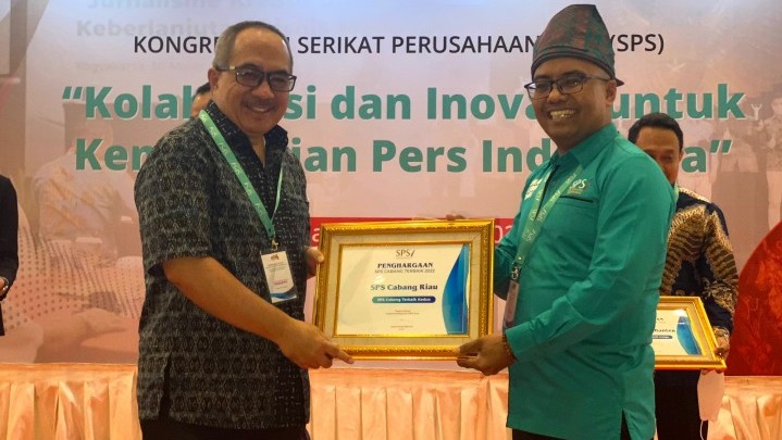 Di Peringatan HPN Tahun 2023, SPS Riau Mendapat Penghargaan Terbaik Kedua Se-Indonesia Di Peringatan HPN Tahun 2023, SPS Riau Mendapat Penghargaan Terbaik Kedua Se-Indonesia