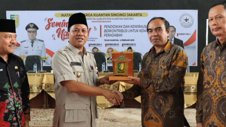 Plt Bupati Suhardiman Amby Butuh SDM Kembangkan Pontensi Kuansing