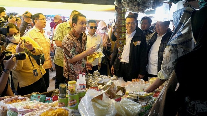 Kunker di Riau, Penimbun Minyakita Diancam Wakil Menteri Perdagangan