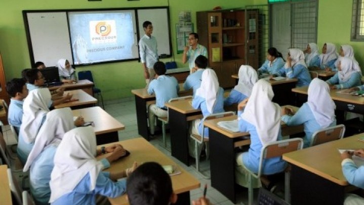 Gubri Sebut Riau Dapat Kuota Terbanyak Guru Honor Menjadi PPPK Gubri Sebut Riau Dapat Kuota Terbanyak Guru Honor Menjadi PPPK