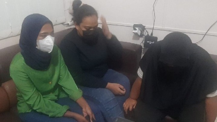 Terkait PMI Ilegal di Batam, Tiga Wanita Mengaku Disekap Terkait PMI Ilegal di Batam, Tiga Wanita Mengaku Disekap