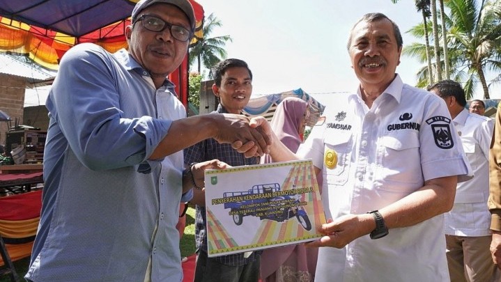 Pemprov Riau Bantu Kelompok Tani di Kuansing Penangkaran Padi hingga Benih Pemprov Riau Bantu Kelompok Tani di Kuansing Penangkaran Padi hingga Benih