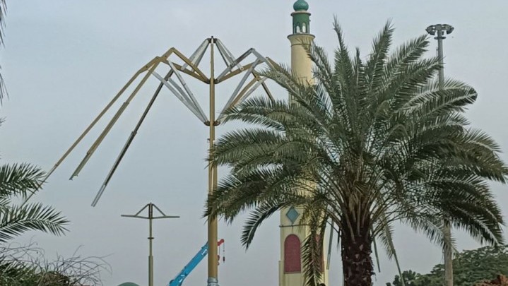 Pembangunan Payung Elektrik Masjid Raya Annur Riau Sudah Capai 90 Persen Pembangunan Payung Elektrik Masjid Raya Annur Riau Sudah Capai 90 Persen