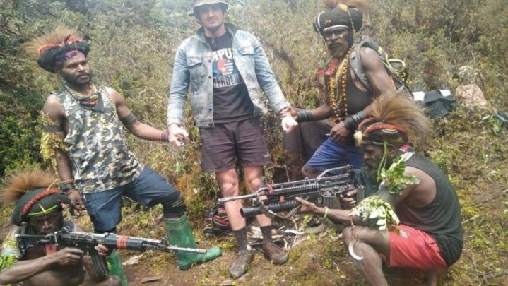 KKB Egianus Kogoya Minta Barter Pilot Susi Air dengan Senjata Api dan Amunisi KKB Egianus Kogoya Minta Barter Pilot Susi Air dengan Senjata Api dan Amunisi