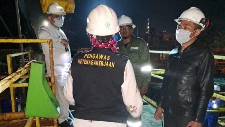 Disnaker Riau Olah TKP Kecelakaan Kerja di Area PT PHR Disnaker Riau Olah TKP Kecelakaan Kerja di Area PT PHR