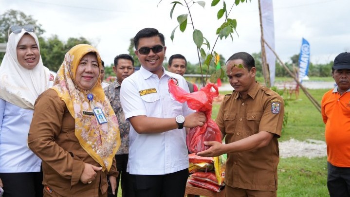 Ketua Karang Taruna Riau Kunjungi Desa Kuala Terusan Pelalawan