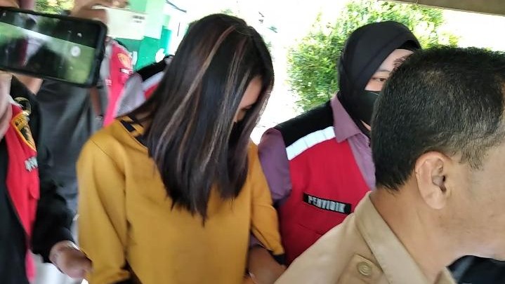 Wanita Cabuli 17 Anak Jambi Dinyatakan Waras Wanita Cabuli 17 Anak Jambi Dinyatakan Waras