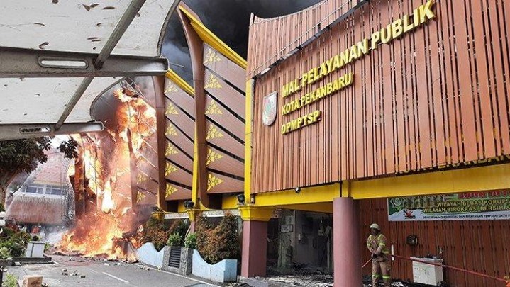 Gedung Utama Terbakar, Layanan MPP Pekanbaru Dipindah ke Gedung C Gedung Utama Terbakar, Layanan MPP Pekanbaru Dipindah ke Gedung C