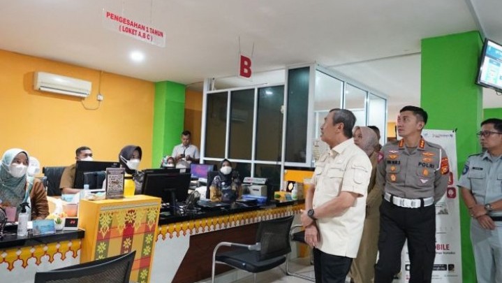 Program 7 Berkah Pajak Daerah, Riau Sudah Dapat PAD Rp165 Miliar Program 7 Berkah Pajak Daerah, Riau Sudah Dapat PAD Rp165 Miliar