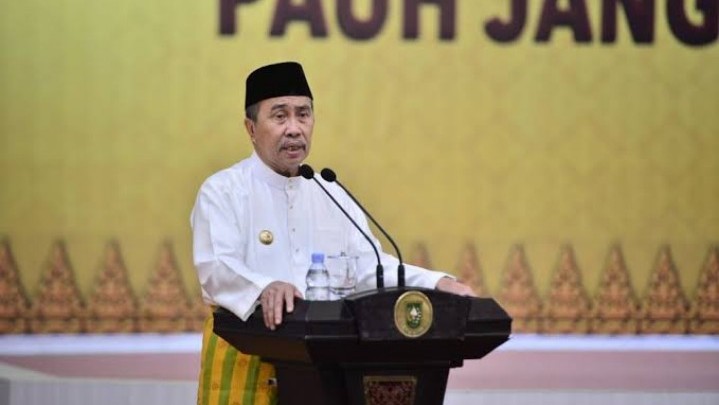 Ini yang Diinginkan Gubri Syamsuar untuk Jaga Keberadaan Bahasa Daeah Ini yang Diinginkan Gubri Syamsuar untuk Jaga Keberadaan Bahasa Daeah