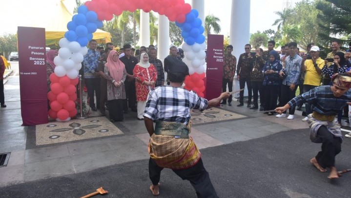 Bupati Kasmarni Buka Expo Ekonomi Kreatif Pesona Bengkalis